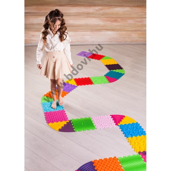 Puzzle 18 elemből álló masszázs szőnyeg + 10 Háromszögű puzzle elem