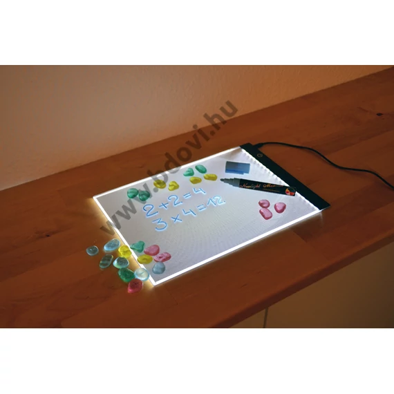 LED világítópanel A4